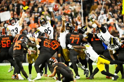 Watson Leads Another Game-Winning Drive, Szmyt Hits 56-Yard FG And Browns Beat Steelers 27-24